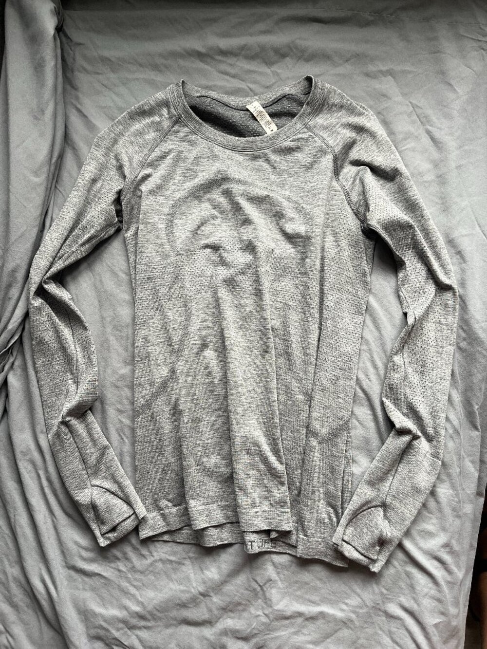 Lulu Lemon Swiftly Tech Long Sleeve Shirt - Gray